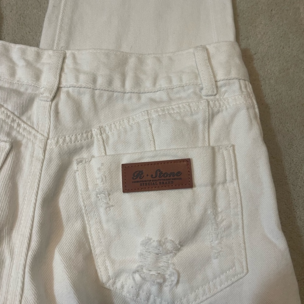 NWOT Womens White Jeans